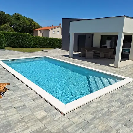 Mateo 2 Villa Liznjan