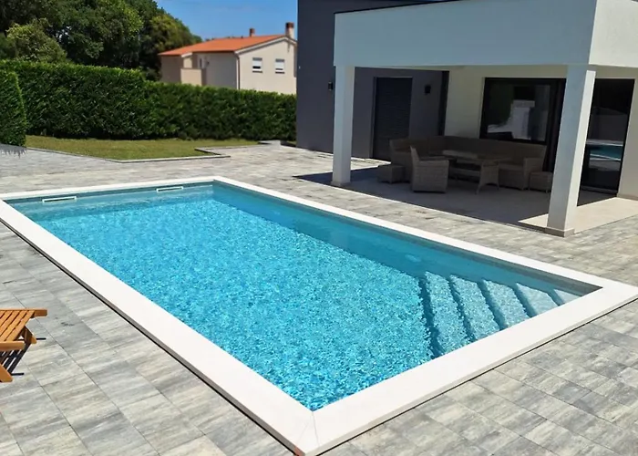 Mateo 2 빌라 Ližnjan