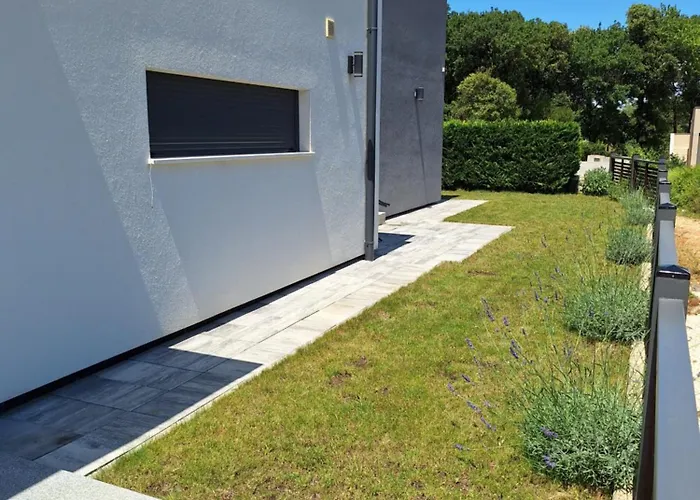 Mateo 2 빌라 Ližnjan